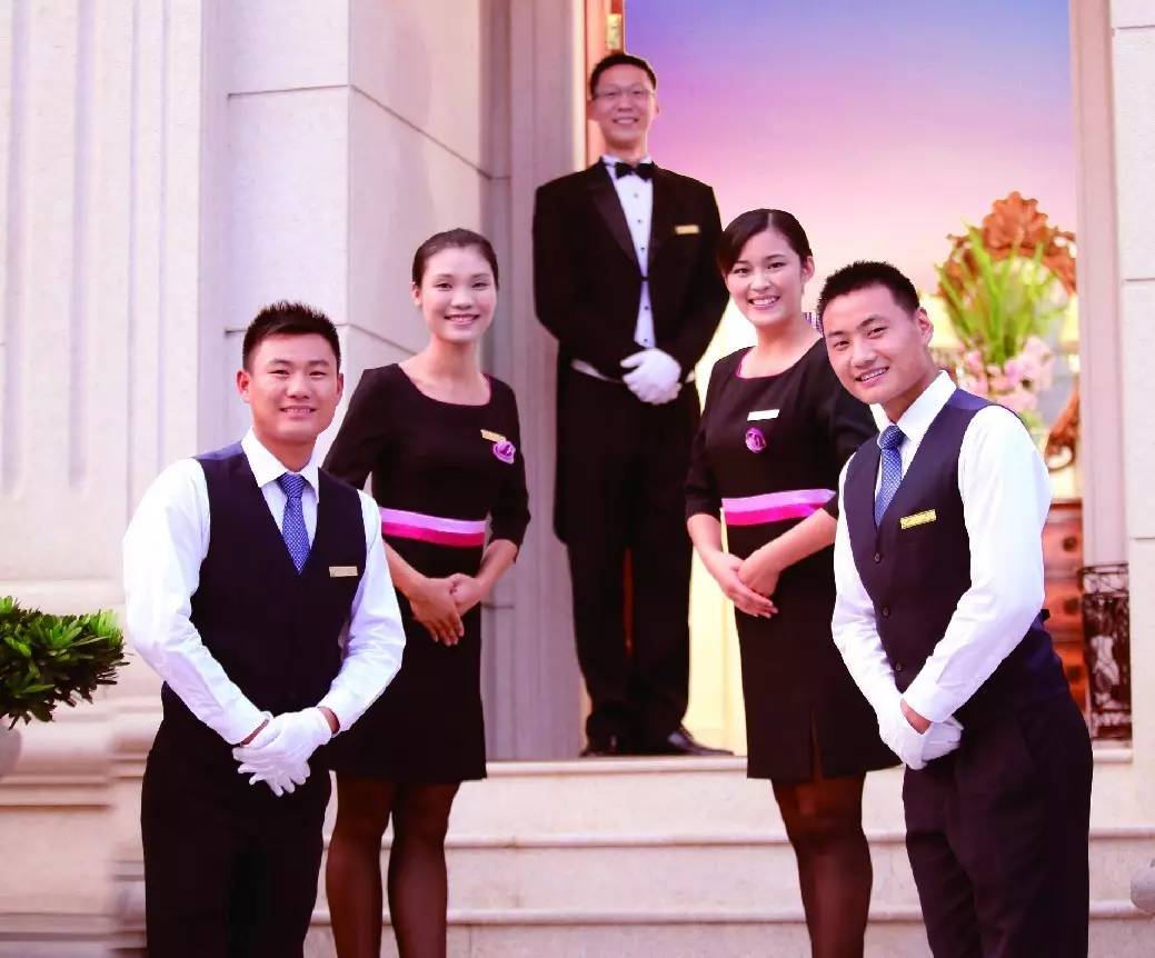 【碧桂園&middot;華府丨暖心物業(yè)】星級服務(wù),真情奉獻