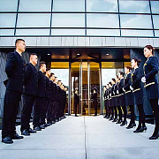 2015年餐飲酒店服務禮儀與服裝服飾零售指南